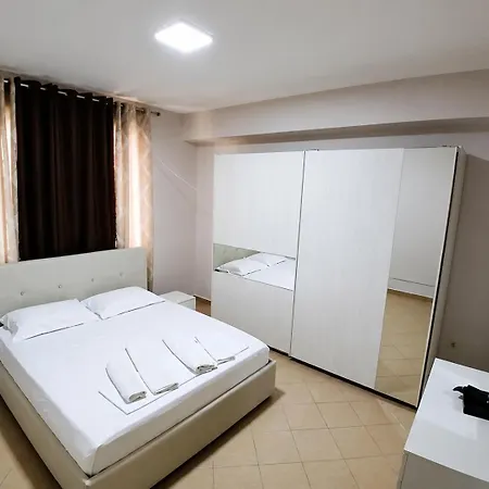 别墅 55 Sarandë